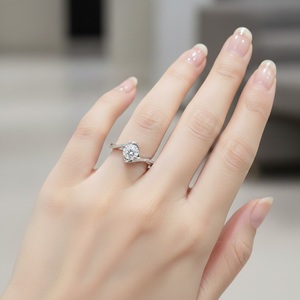 Anillo de Compromiso de Moda con Moissanita VVS de 1 Quilate, Corte Brillante, para Mujer, Plata de Ley 925, Forma Cuadrada, Engaste Bypass - Product Image 2