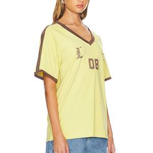 Maillot de football surdimensionné à col en V personnalisé pour femmes Maillot imprimé respirant Maillot surdimensionné à la mode Confortable et élégant - Product Image 3