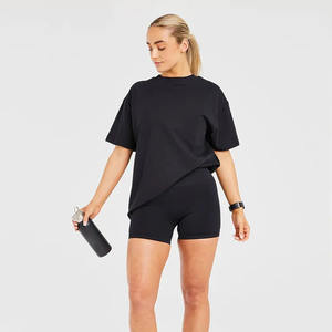 Camiseta de gran tamaño negra de alta calidad para mujer, camiseta de manga corta de diseñador súper suave y ligera, camiseta de entrenamiento de Yoga para gimnasio de ajuste relajado - Product Image 6