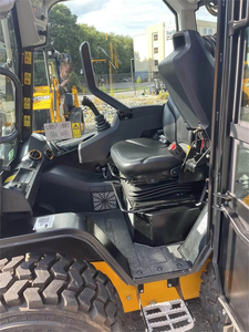 NOUVEAU/UTILISÉ 205 JCB Skid Steer Loader - Product Image 3