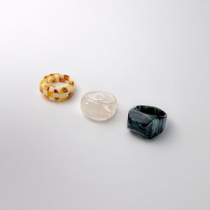 Bague en résine pour femme, bagues de doigt tendance, bague en résine géométrique colorée, taille personnalisable - Product Image 6