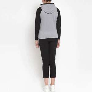 Personnalisé Diamant Strass Broderie Logo XS Casual Crop Top Jogging Ensemble 2 Pièces Poches Ensemble Velours Survêtement pour Femmes - Product Image 4