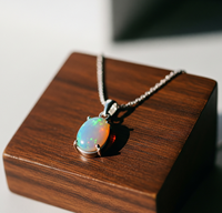 Pendentif goutte d'opale serti clos |   Style bohème pour femmes |   Cadeau de cristal de guérison |   Plaqué rhodium |   Personnalisable |   Certifié