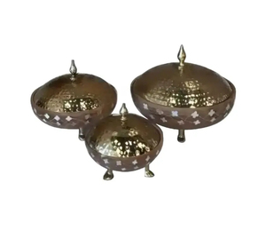 Plat à friture plaqué or à couvercle martelé de qualité supérieure avec support parfait pour le service de nourriture lors d'événements de mariage et d'hôtel - Product Image 4