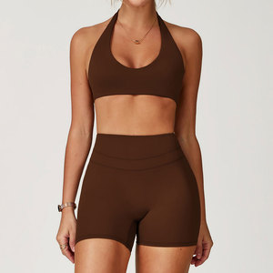 Ensemble de vêtements de yoga à compression élevée pour femmes, respirant, bretelles croisées, shorts unis/à rayures, taille personnalisable, logo sur le devant - Product Image 2