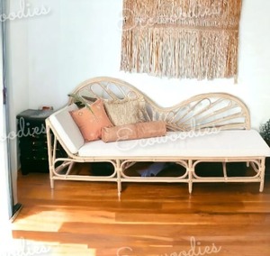 Juego de sofá de tres plazas hecho a mano respetuoso con el medio ambiente Bmboo Cane, Diván cama, sala de estar, balcón, muebles, sofá lateral de caña de ratán - Product Image 1