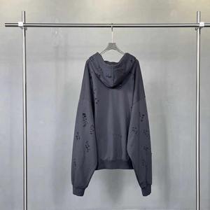 Streetwear personnalisé Fabrication Sweat à capuche zippé de qualité supérieure Design vieilli Sweat à capuche lourd Streetwear Fabricant de vêtements - Product Image 4