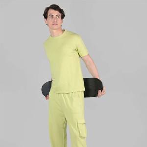 Ensemble coordonné imprimé pour hommes de qualité supérieure-Confortable et élégant-Idéal pour les vêtements décontractés et les vacances - Product Image 3