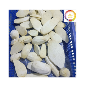 Approvisionnement en vrac de tranches de taro violet pelées standard d'exportation de racine de taro congelée IQF du Vietnam - Product Image 1