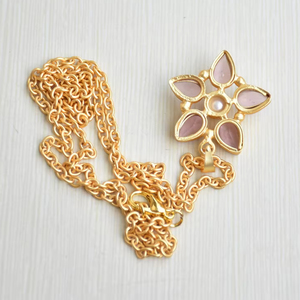 Ensemble de pendentifs unisexes pour enfants en laiton avec finition antique superposée, serti de pierres, bijoux de mode faits à la main, vente en gros pour l'exportation - Product Image 5