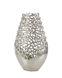 Vase de sol en aluminium de haute qualité Vase de table moderne en métal Vase à fleurs moderne en aluminium Pot de fleur décoratif en aluminium - Product Image 1