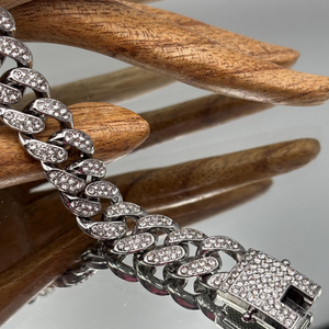 สร้อยข้อมือคิวบันแบบพรีเมียม ชุบเงิน ประดับเพชรเทียม สไตล์ฮิปฮอป เครื่องประดับหรูหราโดดเด่น - Product Image 3