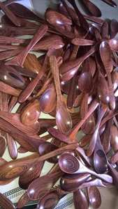 MEJOR VENDEDOR Cuchara de madera Herramienta de cocina Ideal para revolver sopa Arroz Mezclar y servir comidas calientes Vietnam - Product Image 4