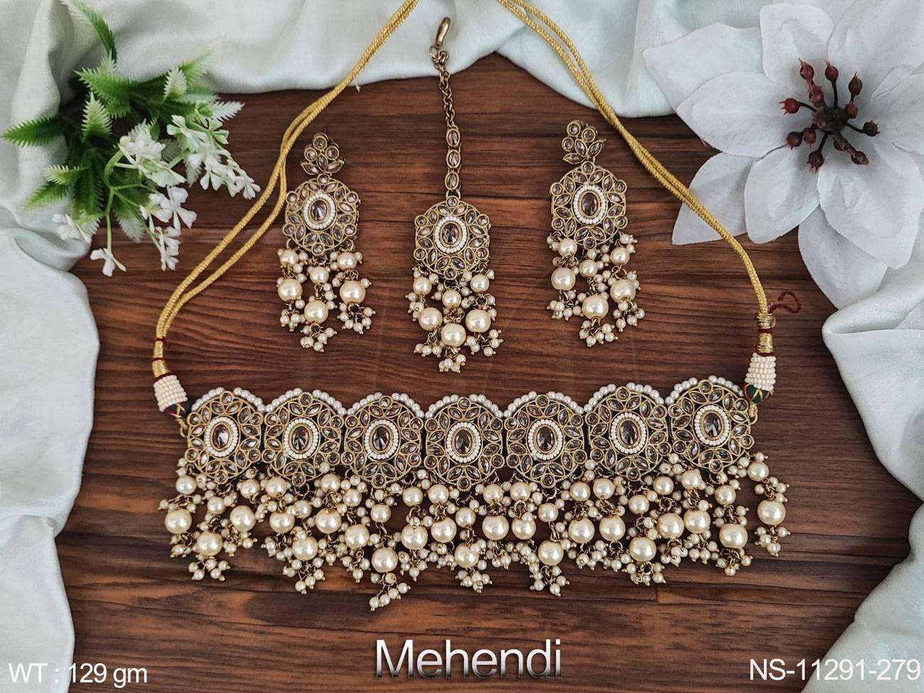 สีเหลืองโปร่งใส