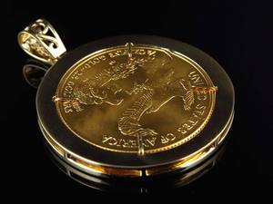 Joyería colgante de lujo con tachuelas de diamantes Moissanite de plata 925 personalizada para celebraciones especiales - Product Image 5