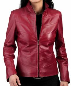 Veste en cuir rouge cloutée pour femme avec ceinture en peau de mouton véritable Slim Fit Biker Style Fashion Outerwear OEM ODM - Product Image 1