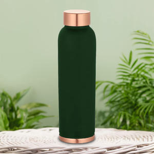 Bouteille d'eau potable en cuivre pour yoga à la gravure de style unique Bouteille d'eau en cuivre en métal avec couvercle anti-fuite avancé - Product Image 1