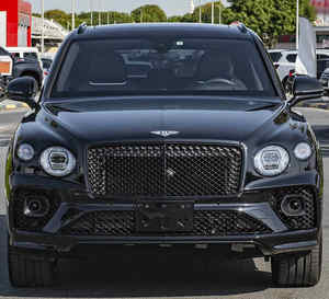 Bentley Bentayga V8 AWD 2024 Usado, Volante a la Izquierda, Asientos de Cuero, Cámara Trasera, Emisión Euro IV, Faros de Xenón - Product Image 1