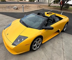Offre exceptionnelle : Lamborghini Murciélago Roadster d'occasion 2006, propre et prête à être expédiée - Product Image 1