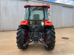 Tracteur Kubota d'occasion de qualité 100 ch 4 roues motrices - Product Image 3