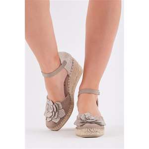 Alpargata cerrada con punta en cuña - Product Image 5