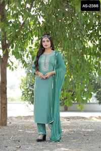 Rayón flameado de moda de estilo pakistaní nad indio con bordado pesado en el cuello y conjunto de Dupatta Kurtis para mujer, ropa informal - Product Image 3