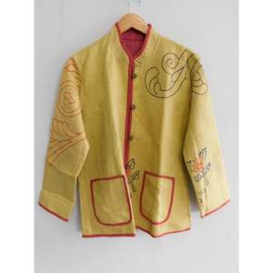 Veste vintage en coton kantha pour femmes manteau de designer indien à imprimé floral - Product Image 2