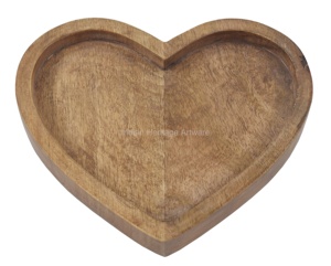 Plateau et bol de service en céramique artisanale de style américain IHA en forme de cœur pour les occasions de cuisine, de fête et de traiteur - Product Image 5