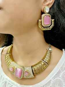 ชุดเครื่องประดับหรูหราสไตล์ราชวงศ์ ประดับเพชรแบบอเมริกัน พร้อมต่างหู ดีไซน์แรงบันดาลใจจากซาบายาซาชี ฮาสลี คุณภาพระดับพรีเมียม - Product Image 5