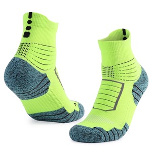 Logo personnalisé Vente en gros Chaussettes courtes de sport à coupe basse Chaussettes habillées pour hommes pas cher Chaussettes respirantes pour hommes Chaussettes à la cheville - Product Image 4