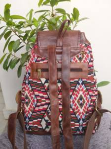 Sac à dos en cuir véritable Jacquard fait à la main en cuir véritable Sac à dos multi-usages Produit en vrac en gros - Product Image 3