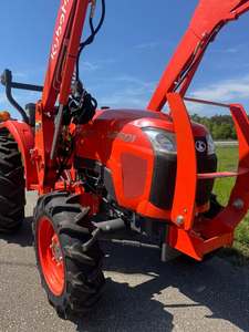 รถแทรกเตอร์คูโบต้า L2501 ปี 2022 ขนาดเล็ก 25 แรงม้า เครื่องยนต์ดีเซล สำหรับงานเกษตรกรรม พร้อมที่ตักด้านหน้า ขาย - Product Image 4