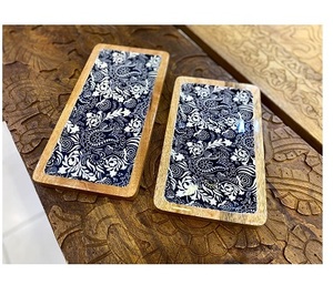 Vente en gros Plateau de service rond en bois de noyer brun rustique Offre Spéciale avec poignées - Product Image 3