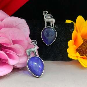 Boucles d'oreilles à la mode en pierre de Monalisa oxydée verte Charme classique élégant élégant avec pierre de Monalisa centrale Élégant élégant - Product Image 4