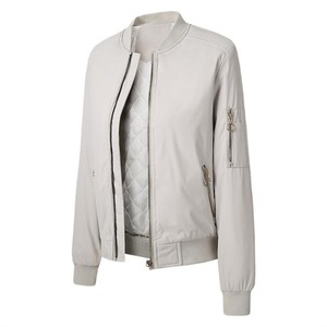 Chaqueta Bomber de satén de diseño personalizado 2025 para hombre, ropa larga transpirable de alta calidad con decoración de letras, precio al por mayor - Product Image 3