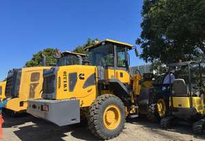 Chargeuse sur pneus UHI UWL350 150 CV Cummins Capacité de levage de 3,5 T - Product Image 2