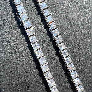 Chaîne de tennis à griffes en diamant taillé princesse de 6.50mm pour femme - Product Image 3