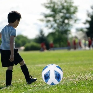 ลูกฟุตบอลขนาด5บิวทิลกระเพาะปัสสาวะแข่งขันอย่างเป็นทางการสำหรับฟุตบอลเป็นมิตรกับสิ่งแวดล้อม - Product Image 4