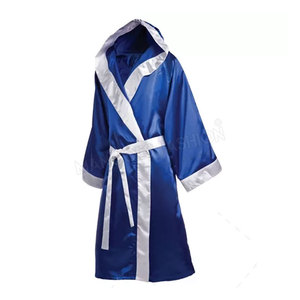 Traje de Taekwondo y Boxeo Knockout Champ, Bata y Pantalones Cortos con Capucha, Negro y Dorado, Satén de Poliéster, Secado Rápido, Transpirable, Logotipo Personalizado - Product Image 4