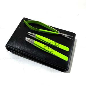 Pinzas para cejas verde claro Logotipo personalizado Pinzas para cejas con puntas puntiagudas inclinadas de acero sostenible con tijera de resorte - Product Image 2