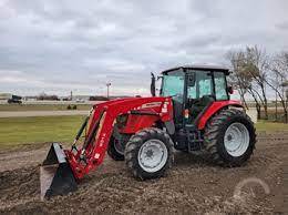 Tractor de Ruedas Massey Ferguson 4610 Automático 4WD de 90HP con Motor de Larga Duración y Características Clave: Bomba, Caja de Cambios, Motor - Product Image 4
