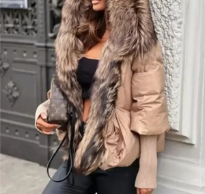 Top tendance femmes fermeture éclair fourrure veste 100% laine à capuche hiver veste fabricant qualité supérieure élégant bouffant veste - Product Image 3