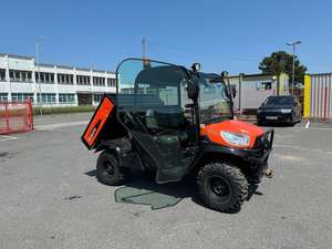 Véhicule utilitaire agricole tout-terrain Kubota RTV-X1100C, puissant tracteur à roues côte à côte, 4x4, robuste. - Product Image 3