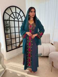 Abaya Kaftan Traditionnelle Islamique à Manches Longues en Georgette de Polyester Légère Grande Taille avec Broderie de Pierres pour la Prière Arabe - Product Image 3