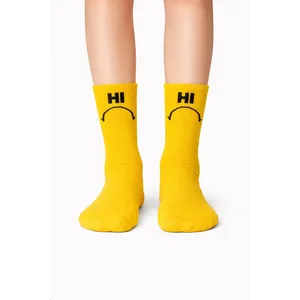 Calcetines deportivos coloridos con estampado Hi and Bye, transpirables, para uso diario - Product Image 2