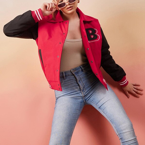 Venta al por mayor en blanco a granel Sencillo negro y rojo Mujeres College Versity Jacket Fleece Baseball Letterman Varsity Jacket - Product Image 2