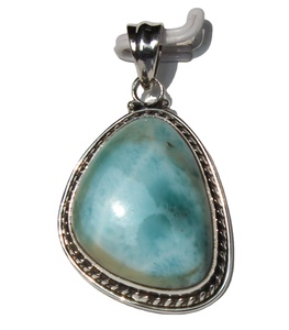 Delicado Colgante de Larimar en Plata de Ley 925, Joyería Natural para Oración y Devoción, Calidad Premium - Product Image 1