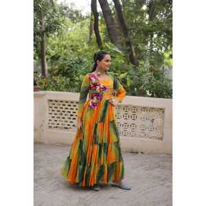 NUEVO LANZAMIENTO DE TELA DE DISEÑO PARA VESTIDOS LAHERIYA Y BANDHEJ CON ESTAMPADO KUTCHI, Parches y Faux Georgette para Fiestas, Estilo Casual Reversible - Product Image 1