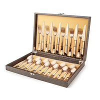 En vente Promotion cadeaux ensemble de couverts boîte en bois vaisselle Table à manger réglage restauration 24 pièces ensemble de couverts en acier miroir 2025