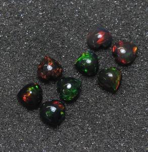 Collier pendentif en opale noire naturelle unique en forme de cœur, choix tendance du designer, bijou audacieux avec pierre précieuse non montée pour la création de bijoux - Product Image 4